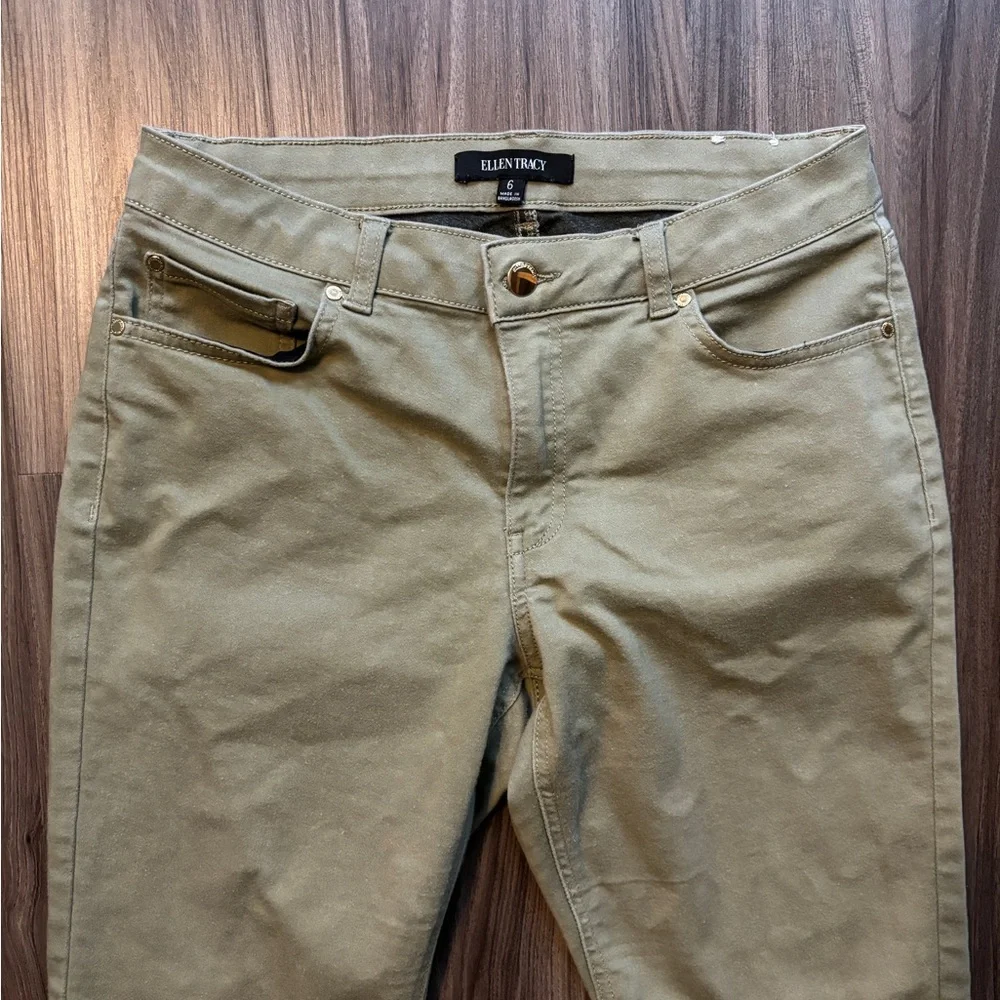 Ellen Tracy light olive